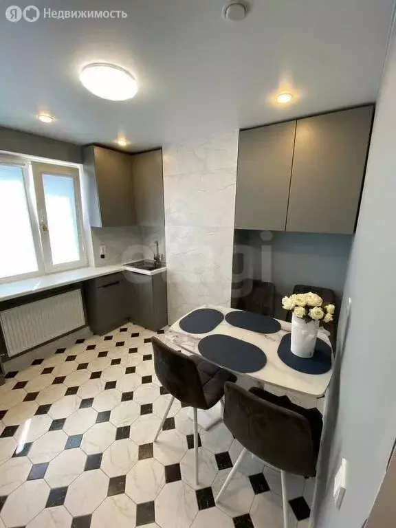 1-комнатная квартира: Севастополь, проспект Октябрьской Революции, ... - Фото 2