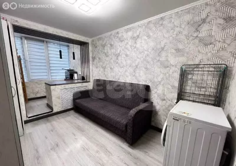 Квартира-студия: Тюмень, улица Республики, 243 (13.2 м) - Фото 2