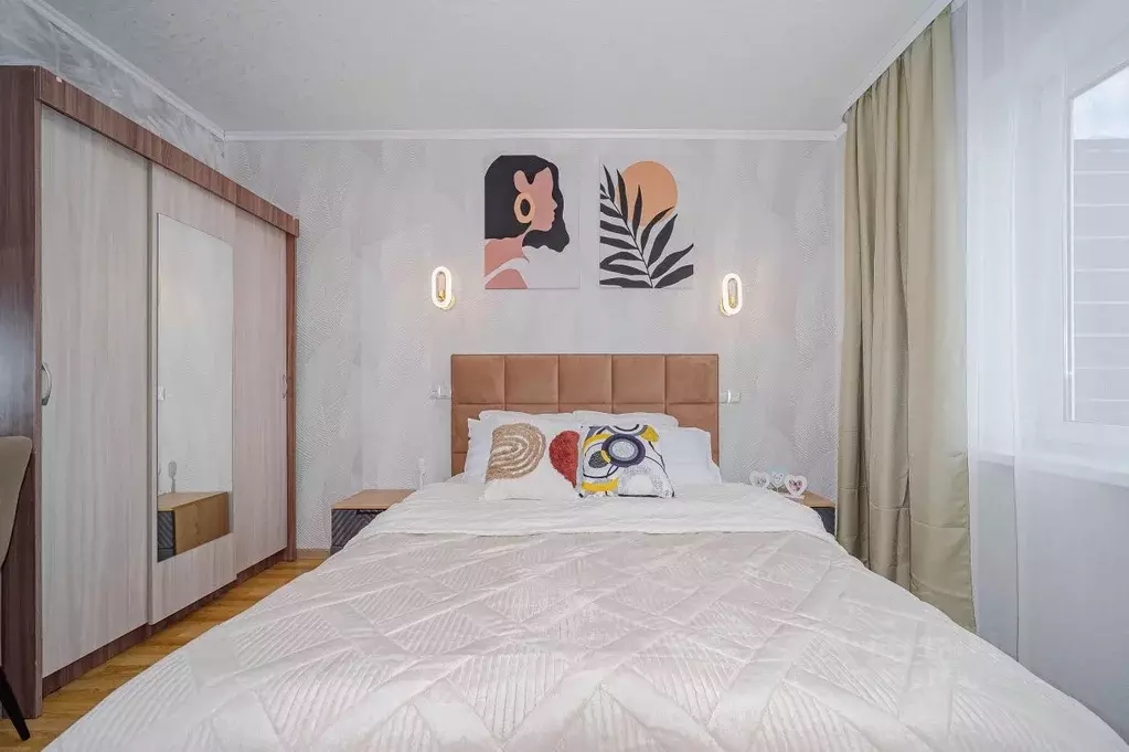 2-к кв. Свердловская область, Екатеринбург ул. Репина, 88 (53.0 м) - Фото 1