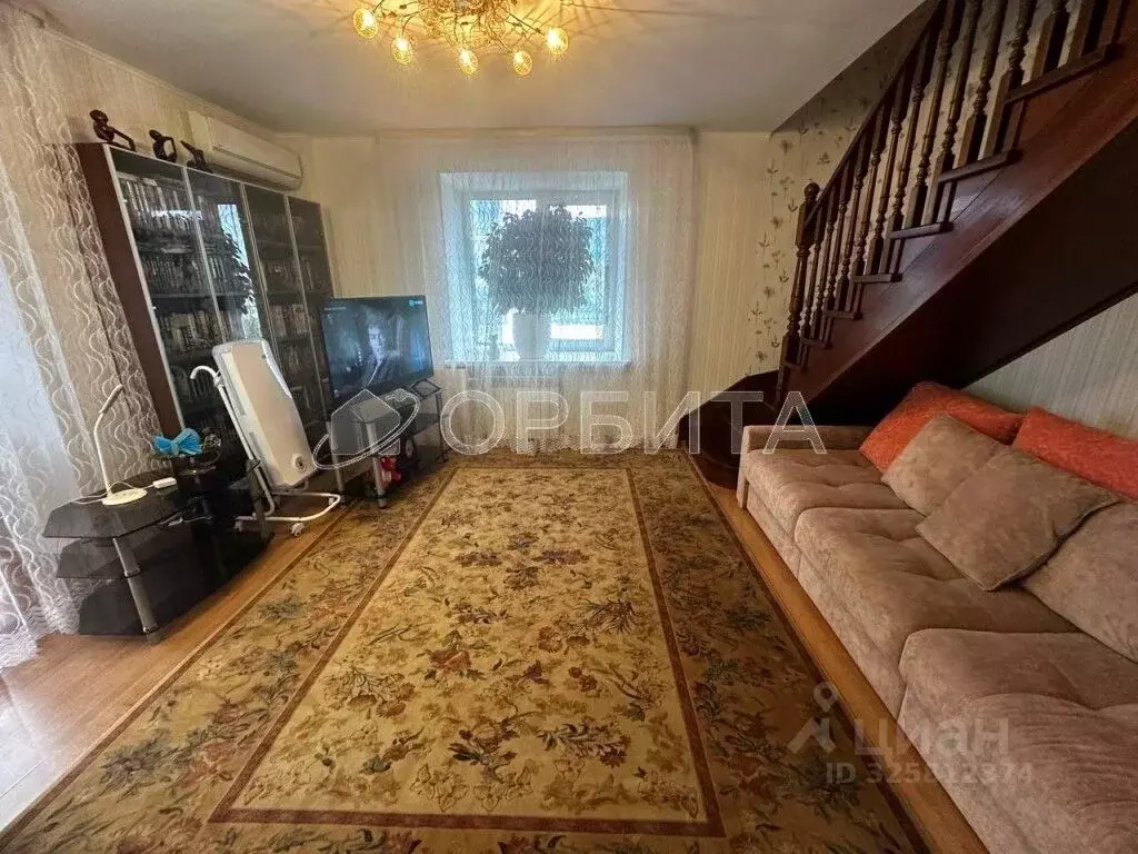 3-к кв. Тюменская область, Тюмень ул. 50 лет Октября, 33А (74.4 м) - Фото 1