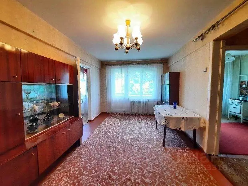 2-к кв. Омская область, Омск Нефтезаводская ул., 36А (45.0 м) - Фото 1