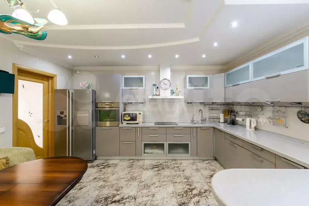 Дом 442,4 м на участке 9 сот. - Фото 0