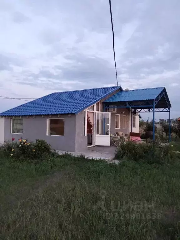 Дом в Самарская область, Ставропольский район, Верхние Белозерки ... - Фото 1