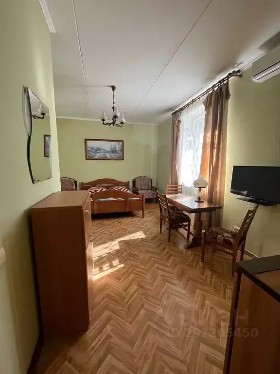 Комната Крым, Сакский район, Молочненское с/пос, с. Витино ул. ... - Фото 0