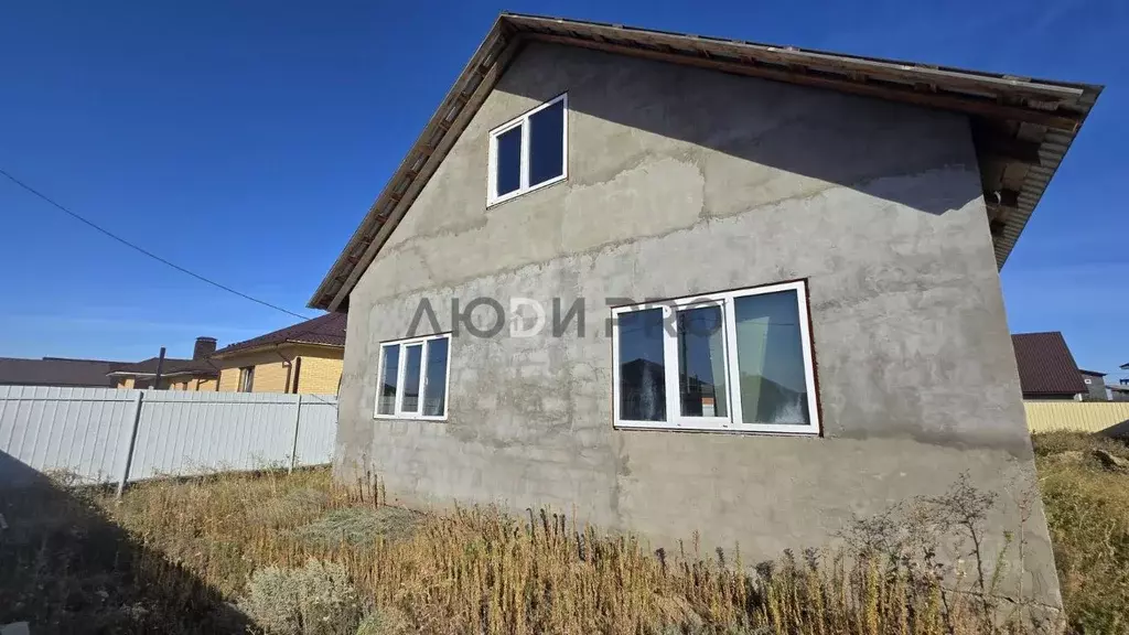 Дом в Саратовская область, Энгельсский район, Новопушкинское ... - Фото 1