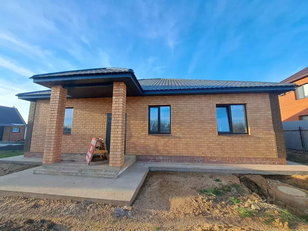 Дом в Оренбургская область, Оренбургский район, с. Ивановка ул. Южная ... - Фото 1