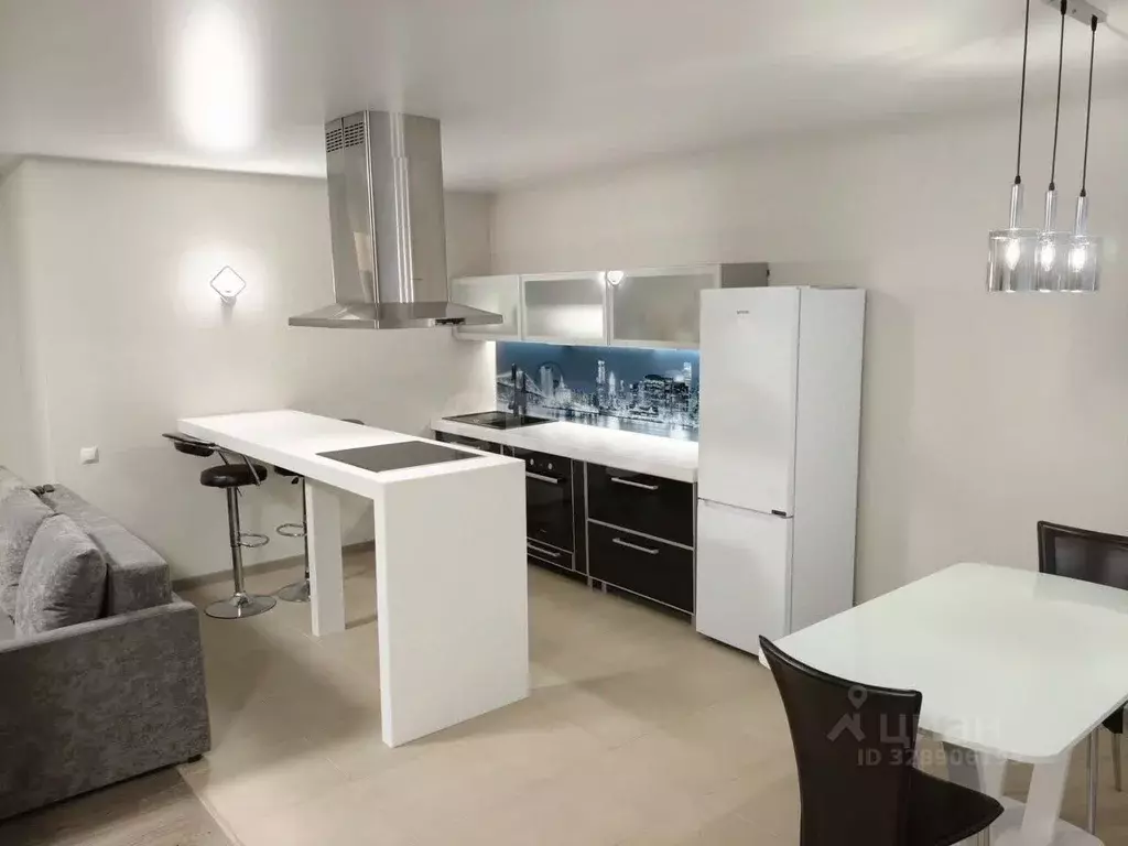 2-к кв. Алтайский край, Барнаул ул. Антона Петрова, 222А (80.0 м) - Фото 2