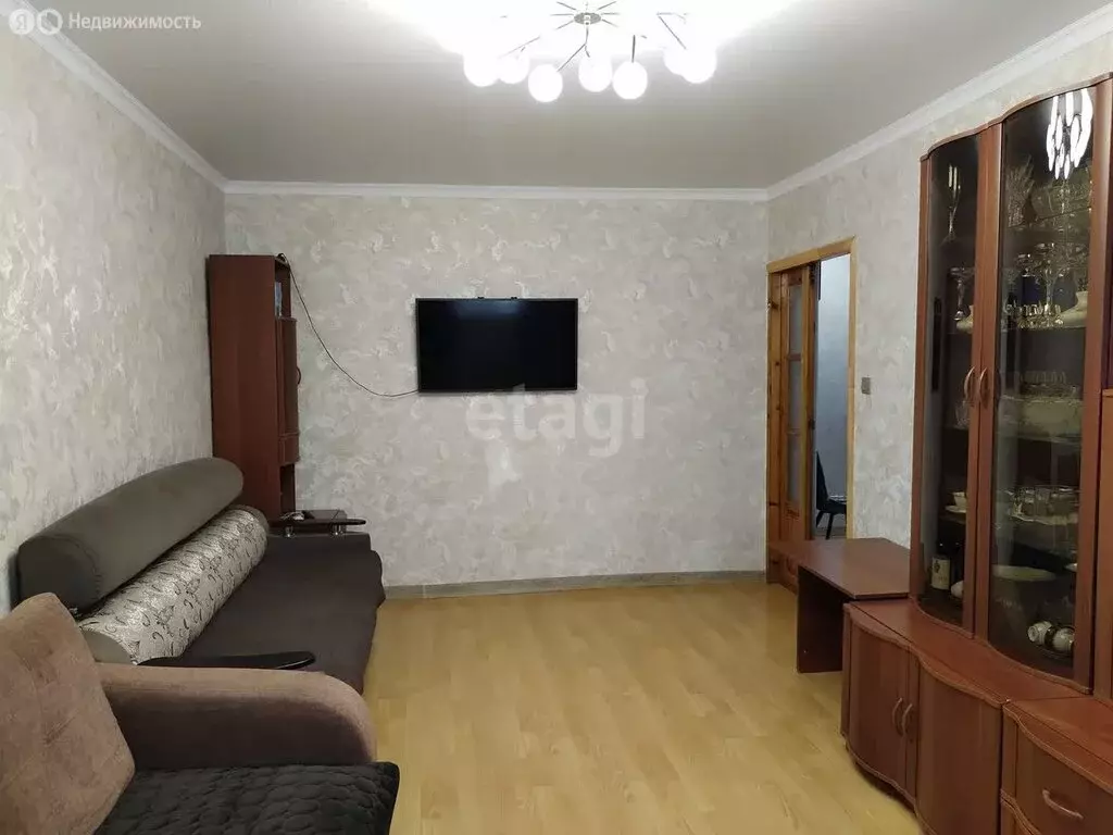 3-комнатная квартира: Черкесск, улица Космонавтов, 78 (66.3 м) - Фото 1