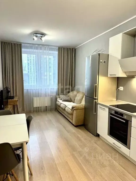 2-к кв. Свердловская область, Екатеринбург ул. Крестинского, 6 (57.3 ... - Фото 1
