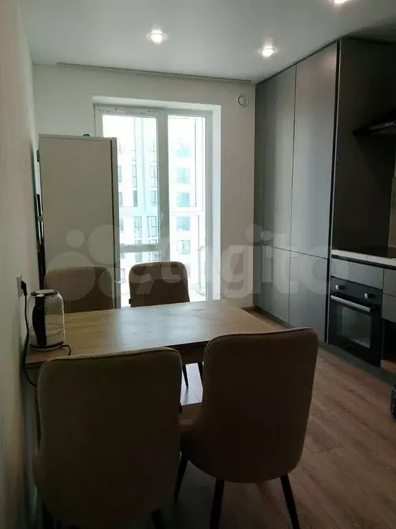2-к. квартира, 64 м, 7/10 эт. - Фото 1