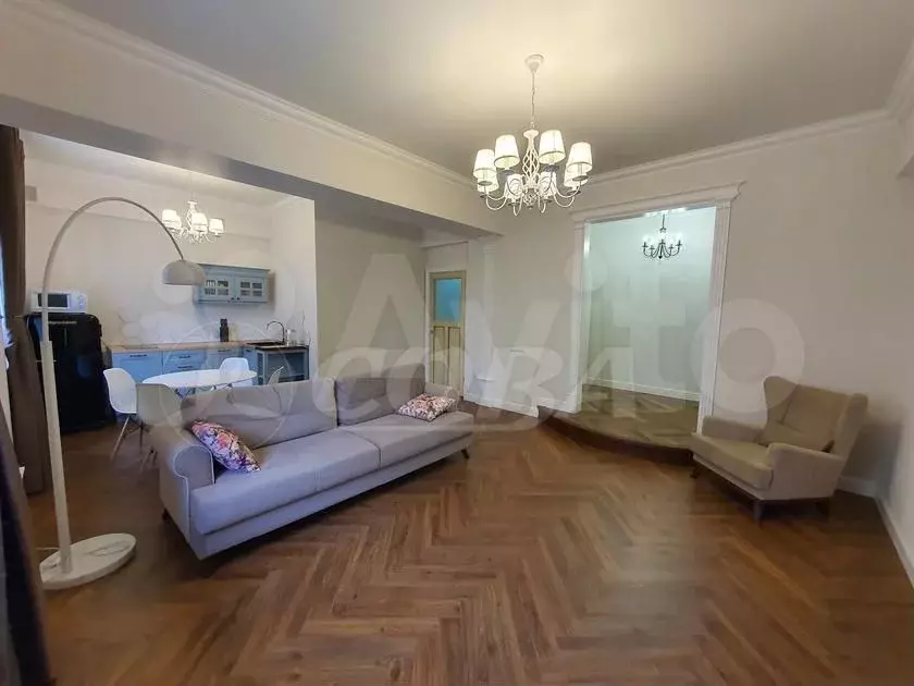 1-к. квартира, 57 м, 2/4 эт. - Фото 1