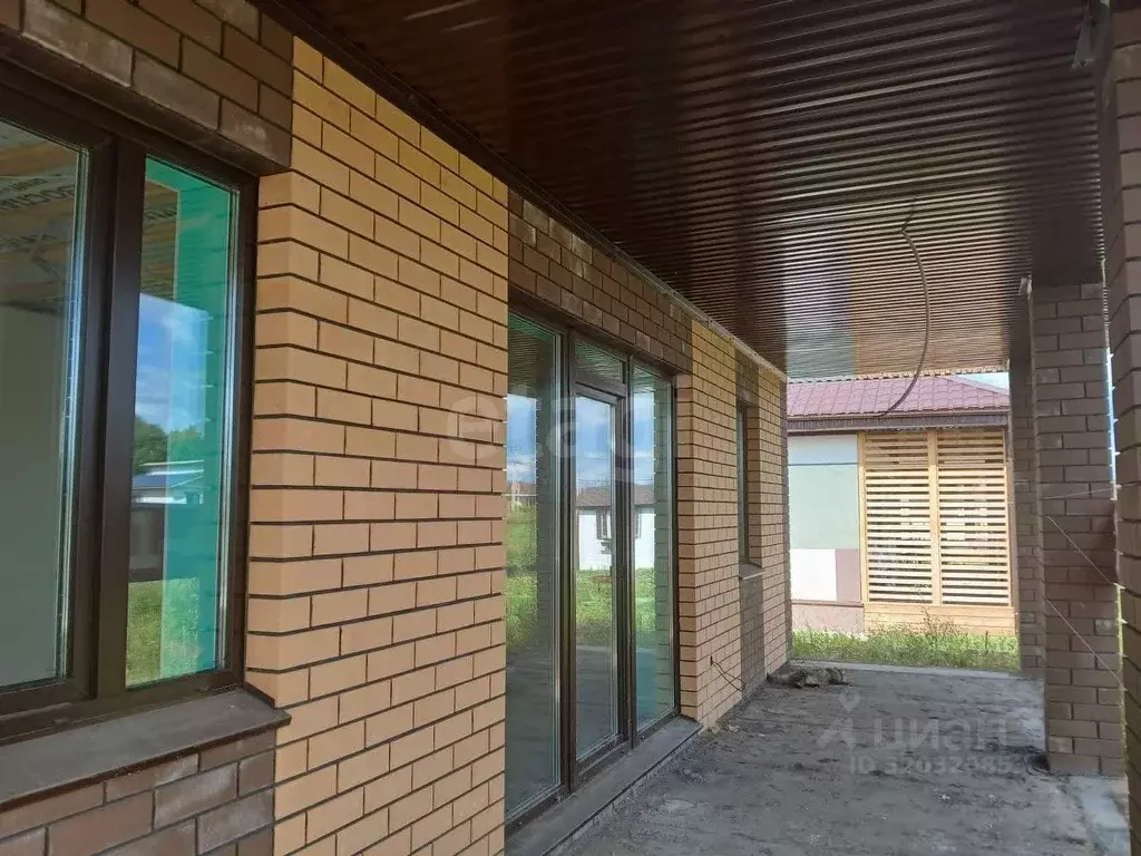 Дом в Башкортостан, Уфимский район, Михайловский сельсовет, д. Суровка ... - Фото 1