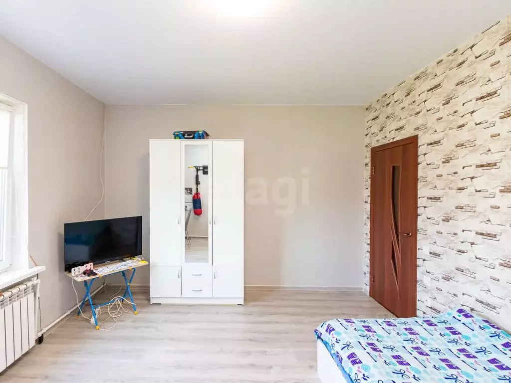 Дом в Тюменская область, Тюменский муниципальный округ, д. Ушакова ул. ... - Фото 1