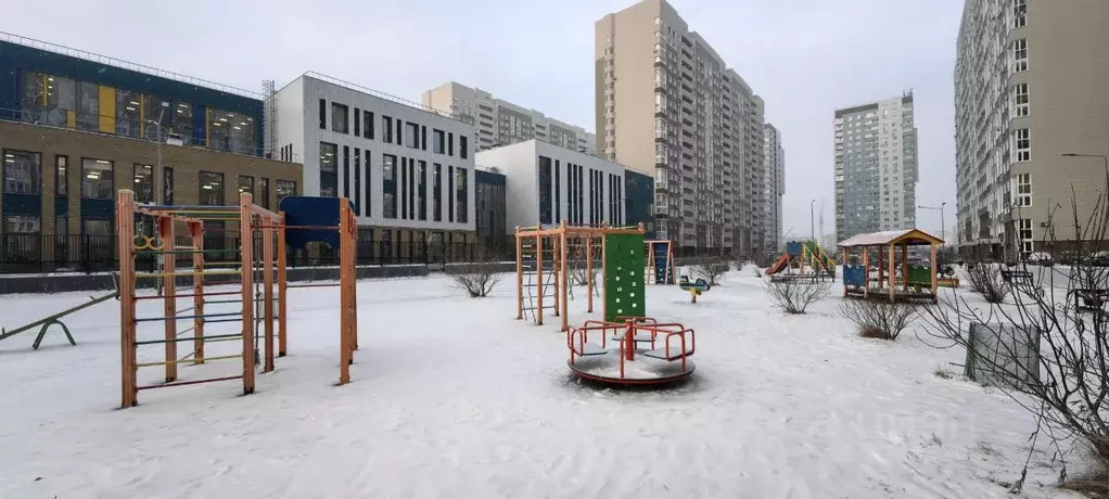 2-к кв. Омская область, Омск ул. Крупской, 13/1 (56.1 м) - Фото 2