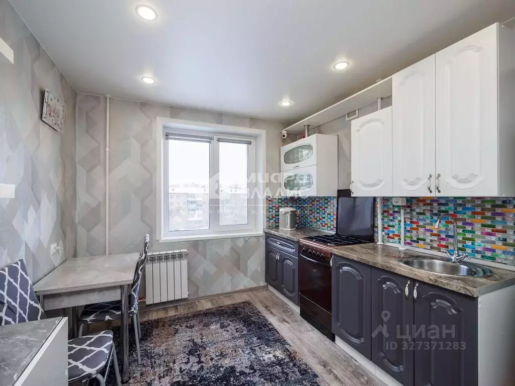 3-к кв. Омская область, Омск Заозерный мкр, просп. Менделеева, 31 ... - Фото 1