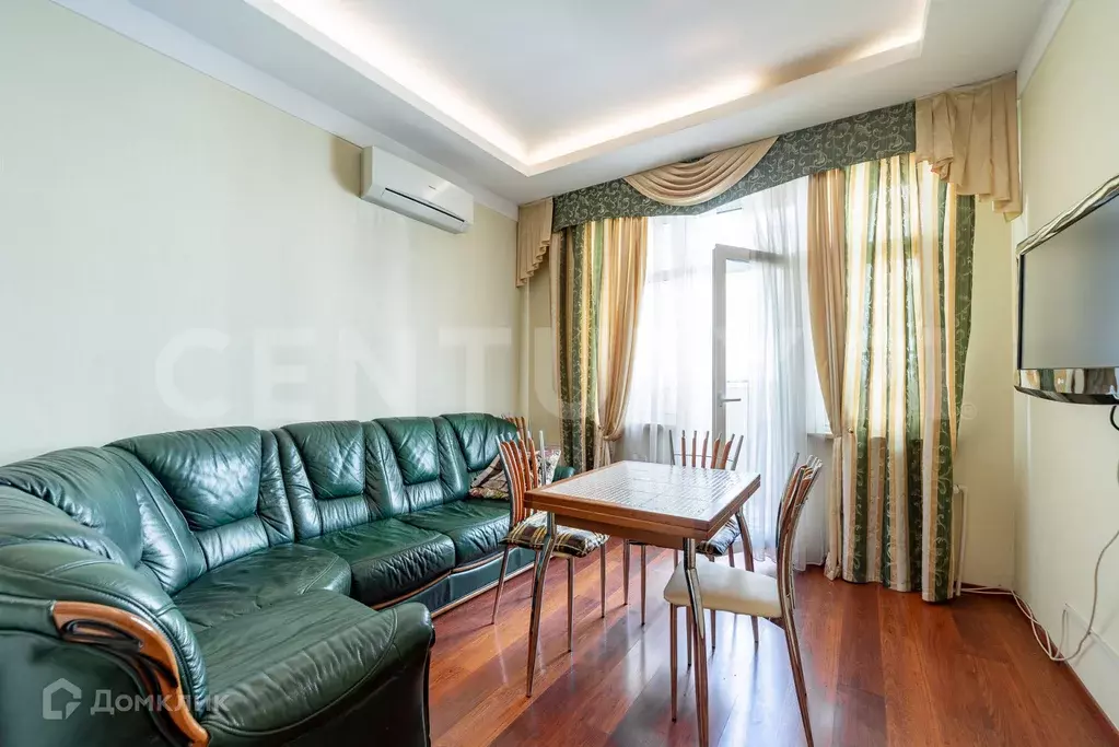 Продаётся 2-к квартира, 120.2 м - Фото 1