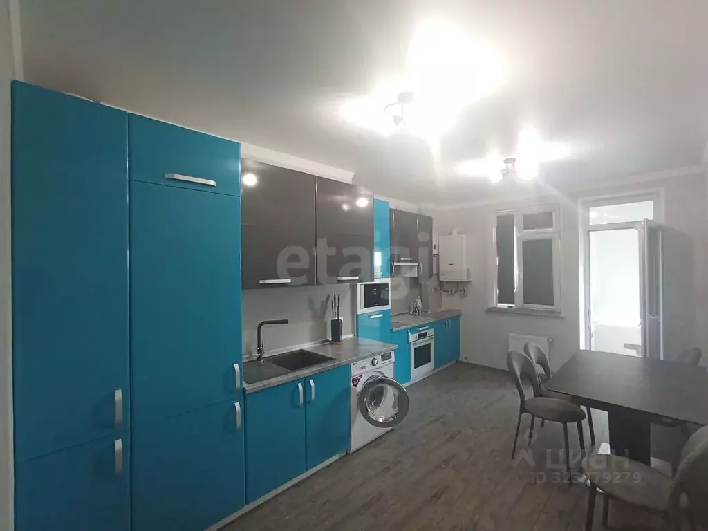 2-к кв. Крым, Симферополь ул. Батурина (60.0 м) - Фото 1