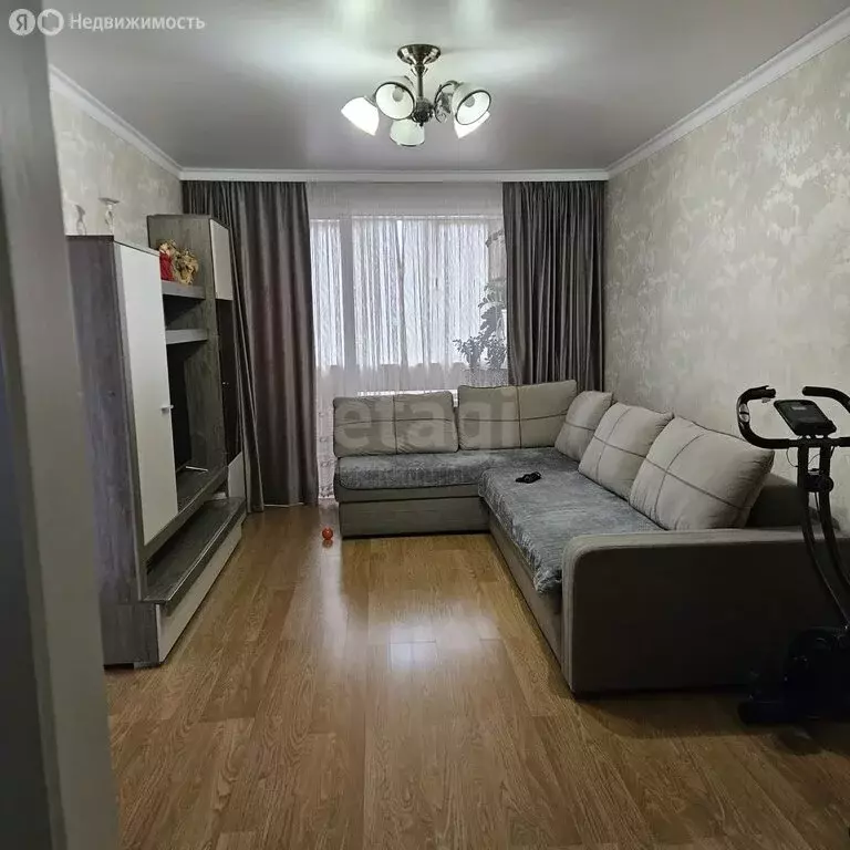 3-комнатная квартира: Владикавказ, улица 8 Марта, 19 (66 м) - Фото 2