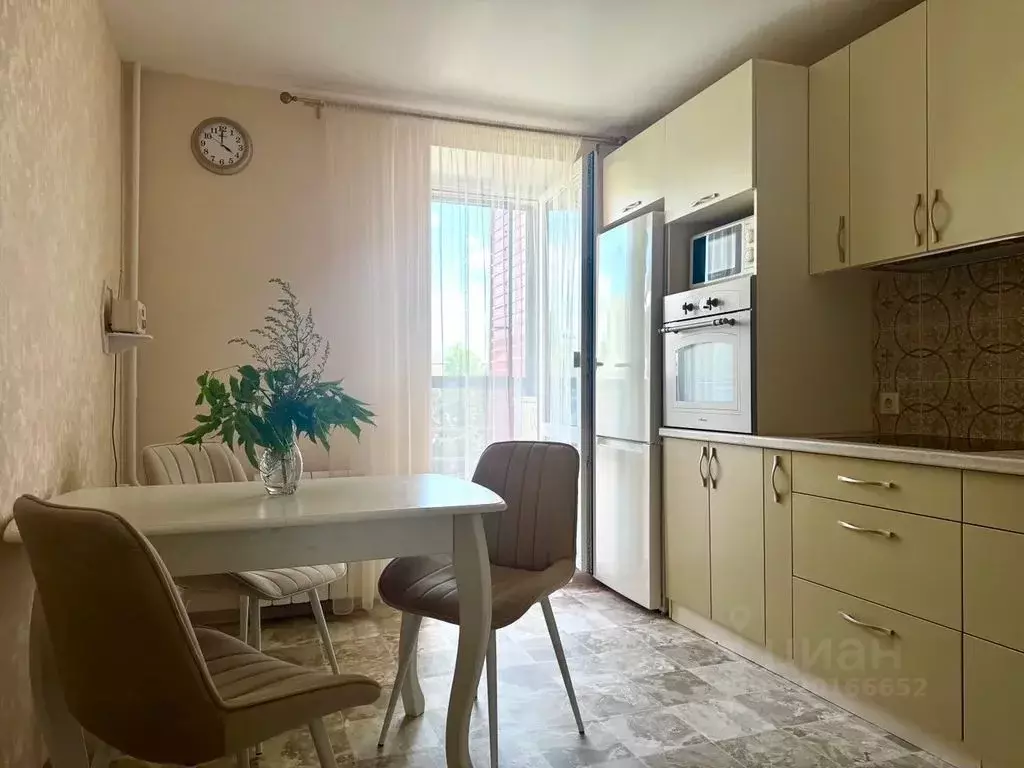 1-к кв. Карелия, Петрозаводск наб. Варкауса, 33 (40.0 м) - Фото 1