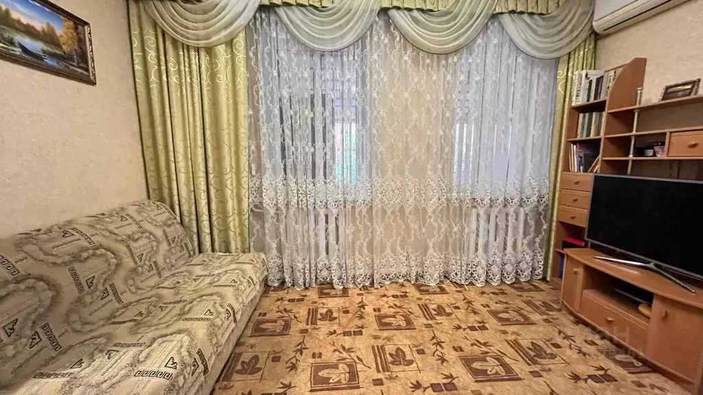 Дом в Краснодарский край, Лабинск Заезжая ул. (76 м) - Фото 1