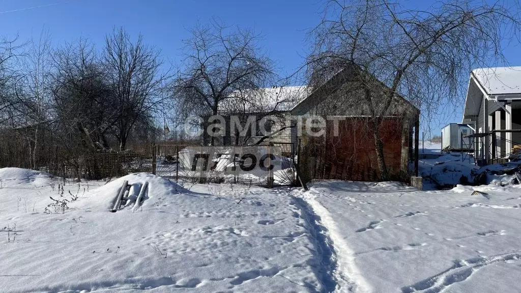 Дом в Курская область, Курский район, Брежневский сельсовет, с. ... - Фото 1