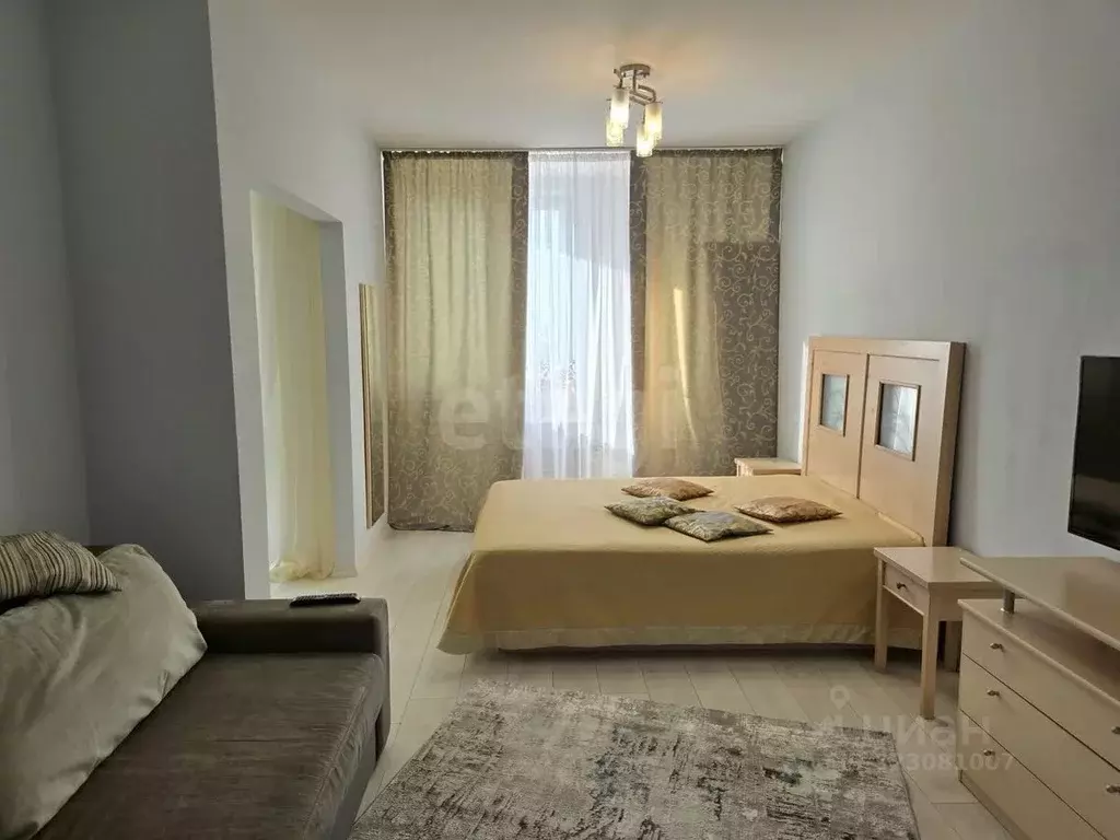 1-к кв. Тюменская область, Тюмень Заречный проезд, 33 (50.0 м) - Фото 1