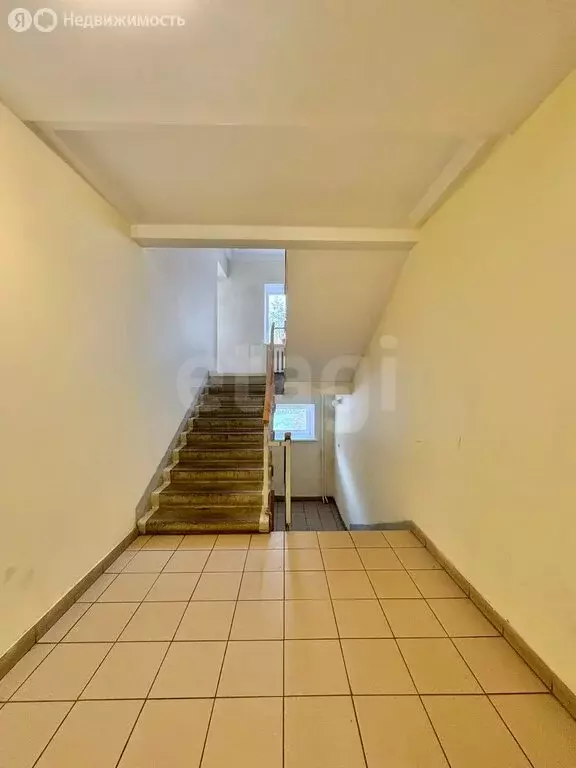 2-комнатная квартира: Сыктывкар, улица Димитрова, 17 (61.3 м) - Фото 1