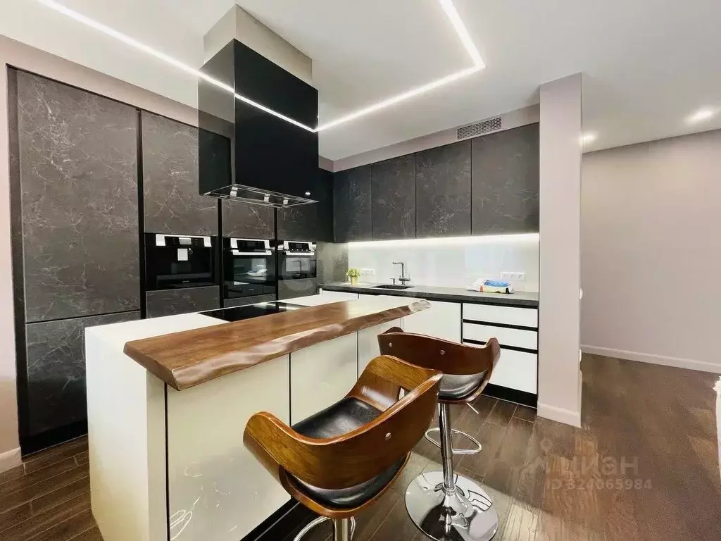 2-к кв. Московская область, Красногорск бул. Павшинский, 15 (84.4 м) - Фото 1