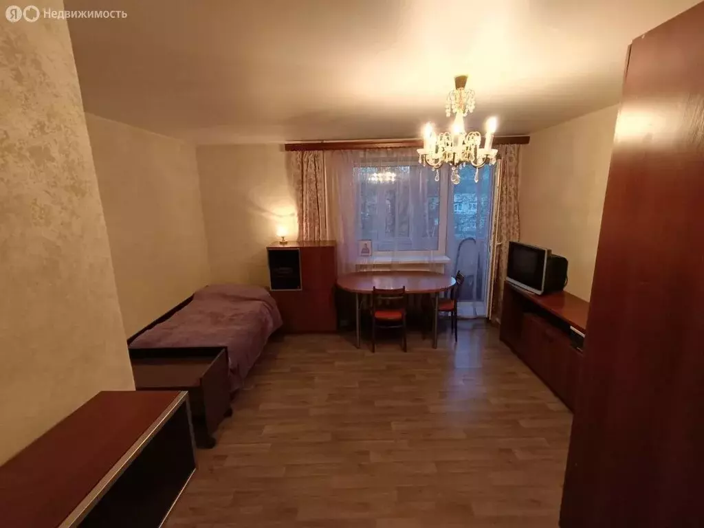 1-комнатная квартира: Подольск, микрорайон Климовск, проспект 50 лет ... - Фото 0