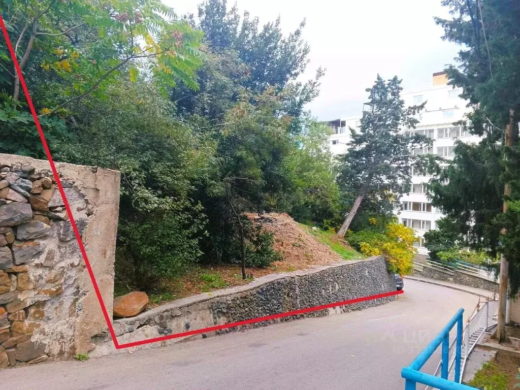 Участок в Крым, Алушта муниципальный округ, Партенит пгт ул. ... - Фото 1