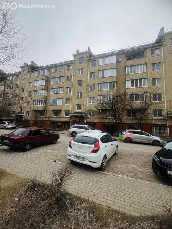 3-комнатная квартира: Элиста, улица Ю. Клыкова, 81Б (84.9 м) - Фото 0