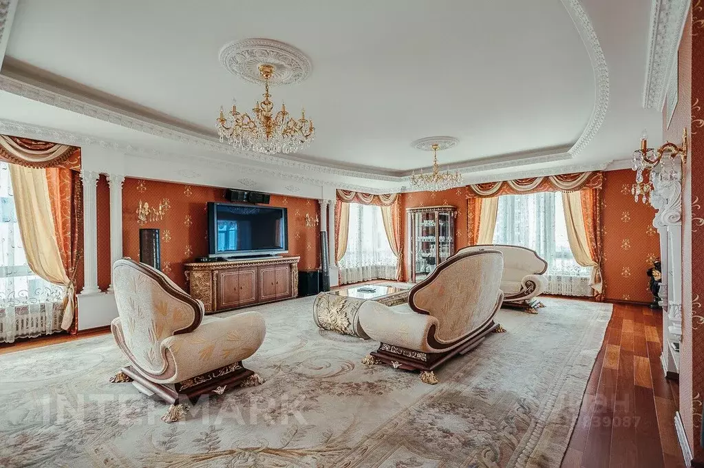 2-к кв. Москва Мосфильмовская ул., 70к4 (184.0 м) - Фото 0