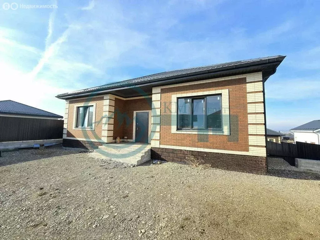 Дом в Ессентукская, Дачная улица (130 м) - Фото 1