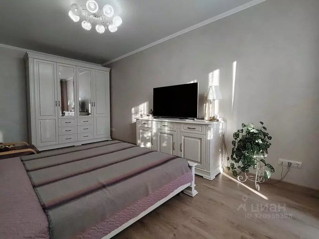 3-к кв. Алтайский край, Барнаул ул. Островского, 17 (63.0 м) - Фото 0