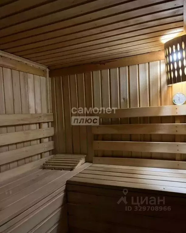 Дом в Кабардино-Балкария, Нальчик ул. Нахушева, 118А (150 м) - Фото 1