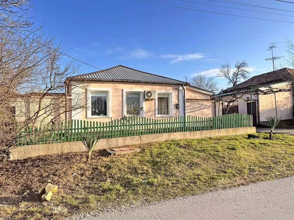 Дом в Севастополь ул. Модлинская, 20 (88 м) - Фото 1