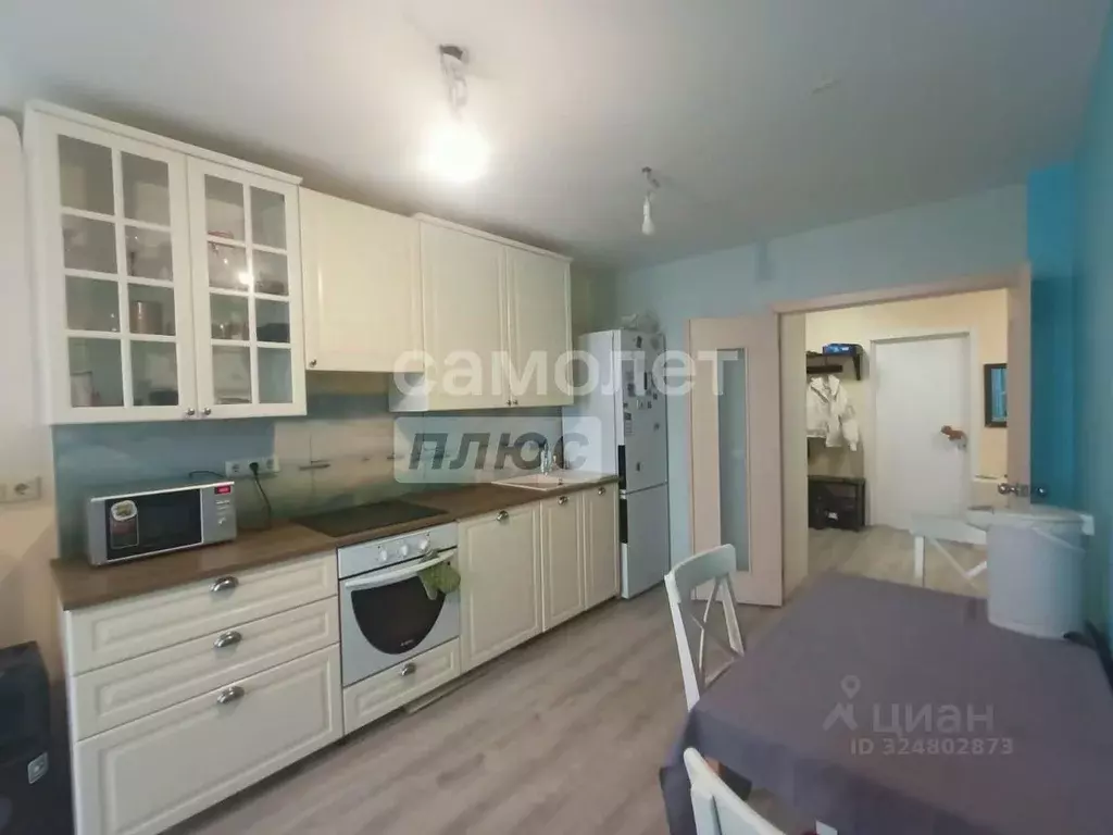 3-к кв. Свердловская область, Екатеринбург ул. Краснолесья, 72 (65.0 ... - Фото 1