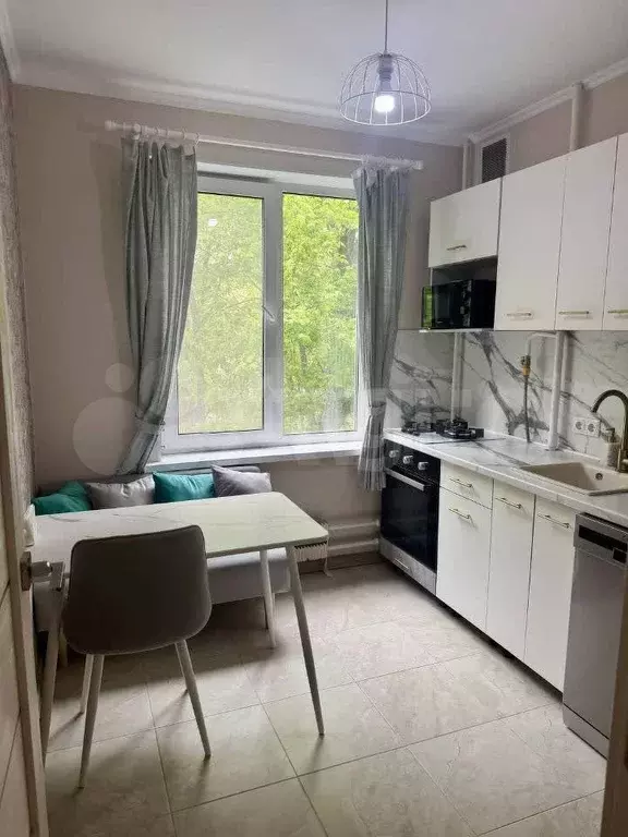 1-к. квартира, 32,6 м, 2/9 эт. - Фото 0