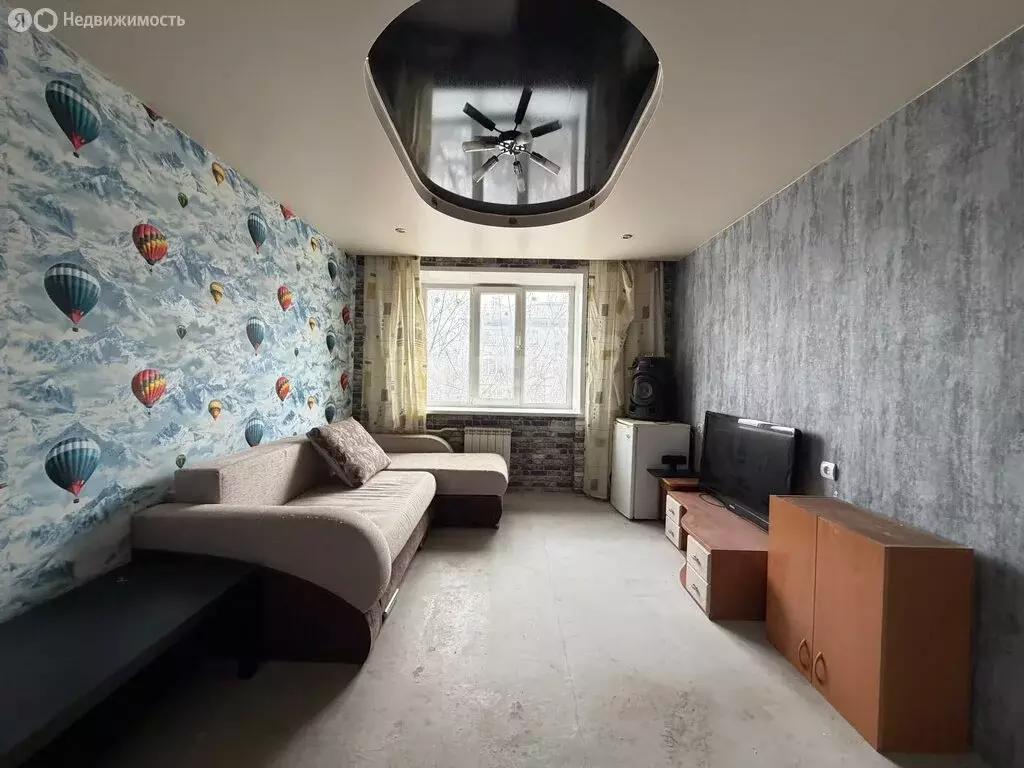 Квартира-студия: Красноярск, улица 60 лет Октября, 145 (12.8 м) - Фото 2
