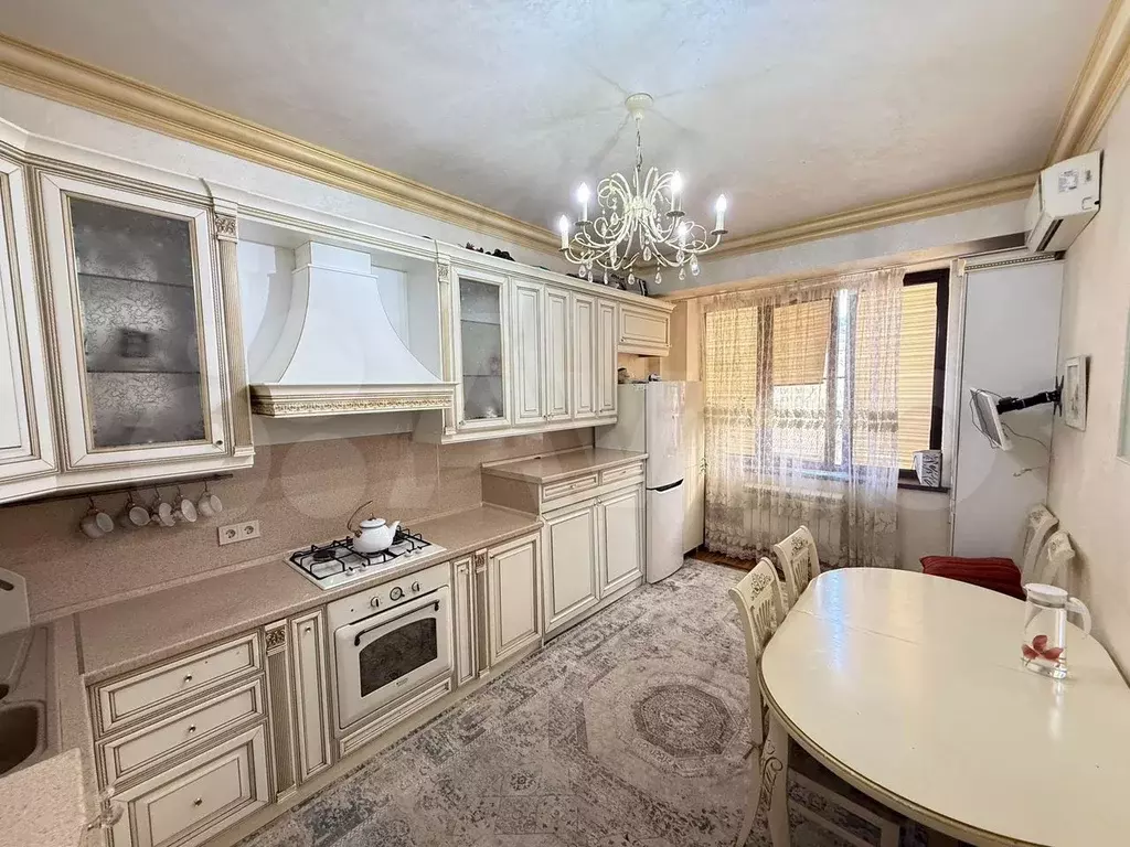3-к. квартира, 82 м, 3/6 эт. - Фото 1