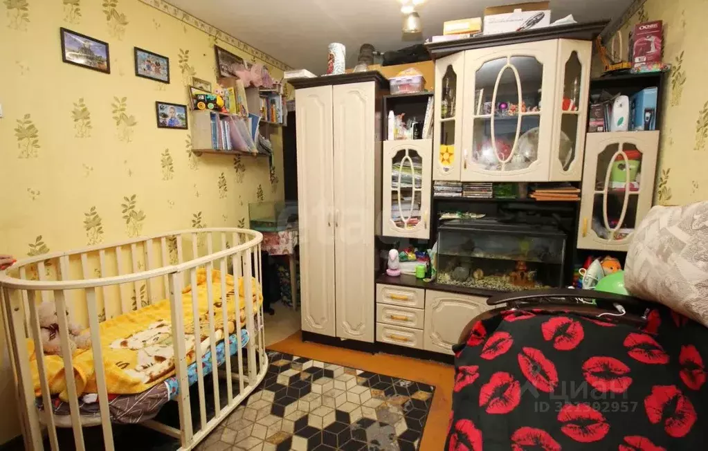 1-к кв. Вологодская область, Шексна рп, Шексна Северная мкр ул. Труда, ... - Фото 1