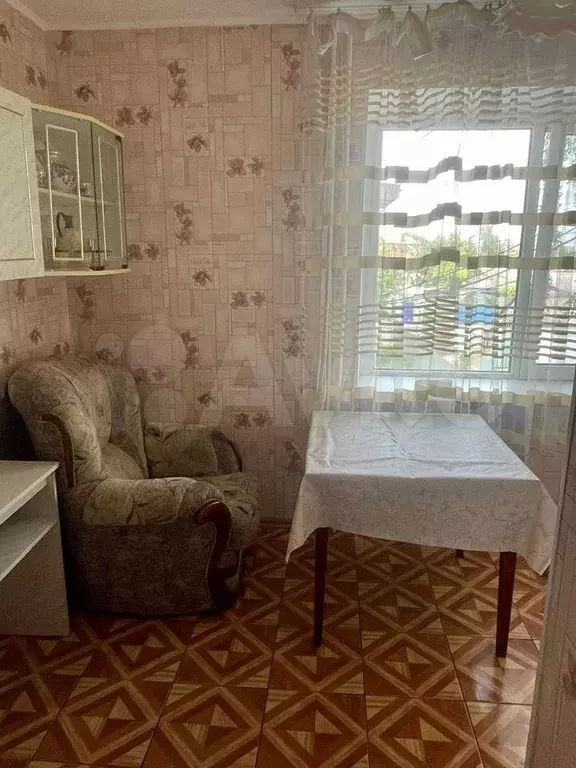 1-к. квартира, 50 м, 2/5 эт. - Фото 1