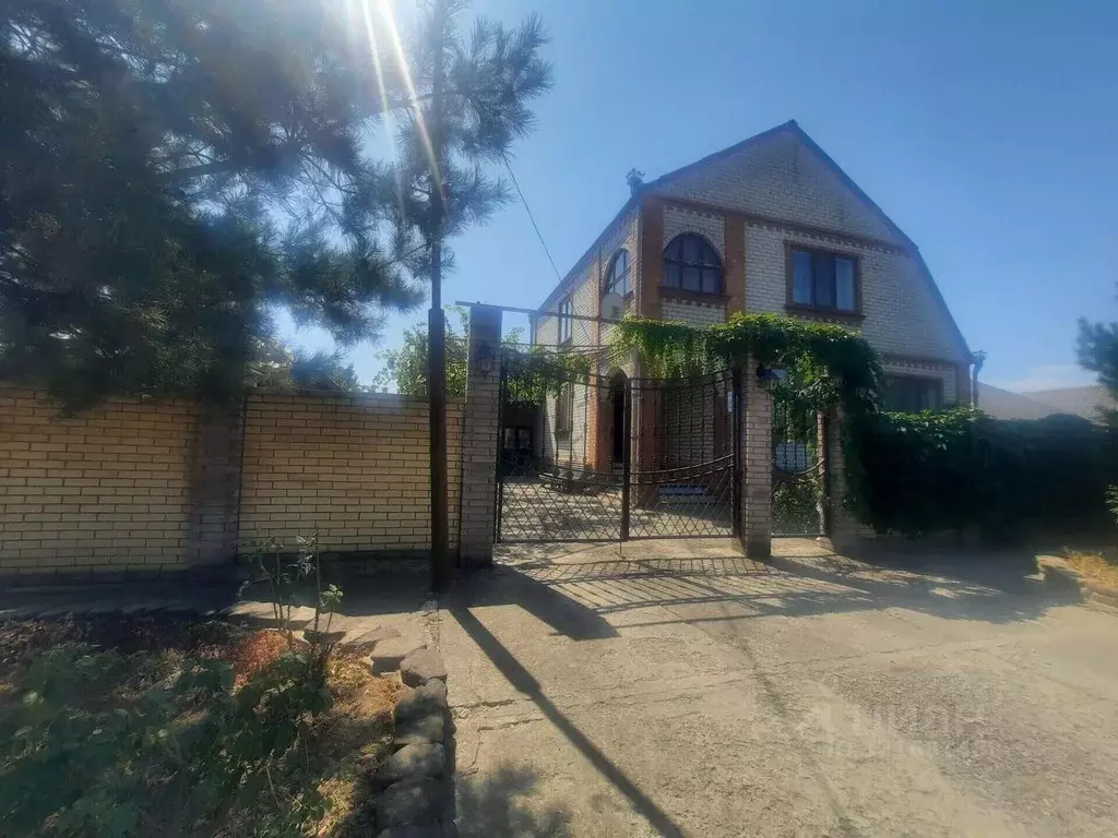 Дом в Краснодарский край, Северский район, Ильское городское ... - Фото 1