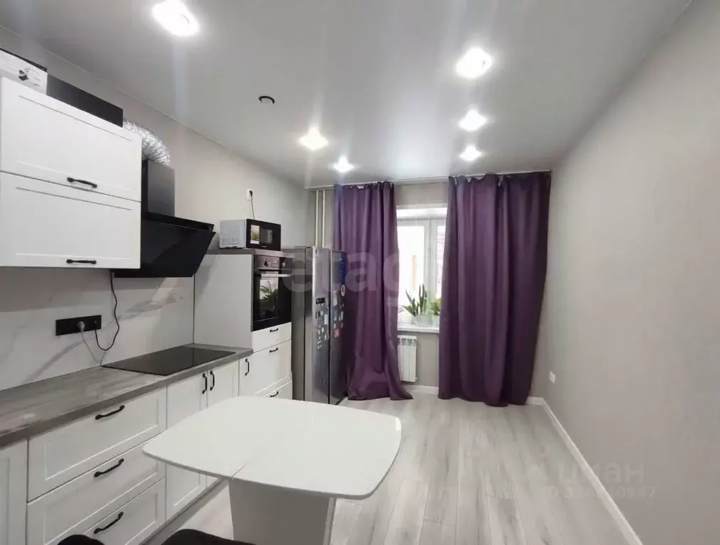 2-к кв. Красноярский край, Красноярск Парусная ул., 7 (66.7 м) - Фото 2