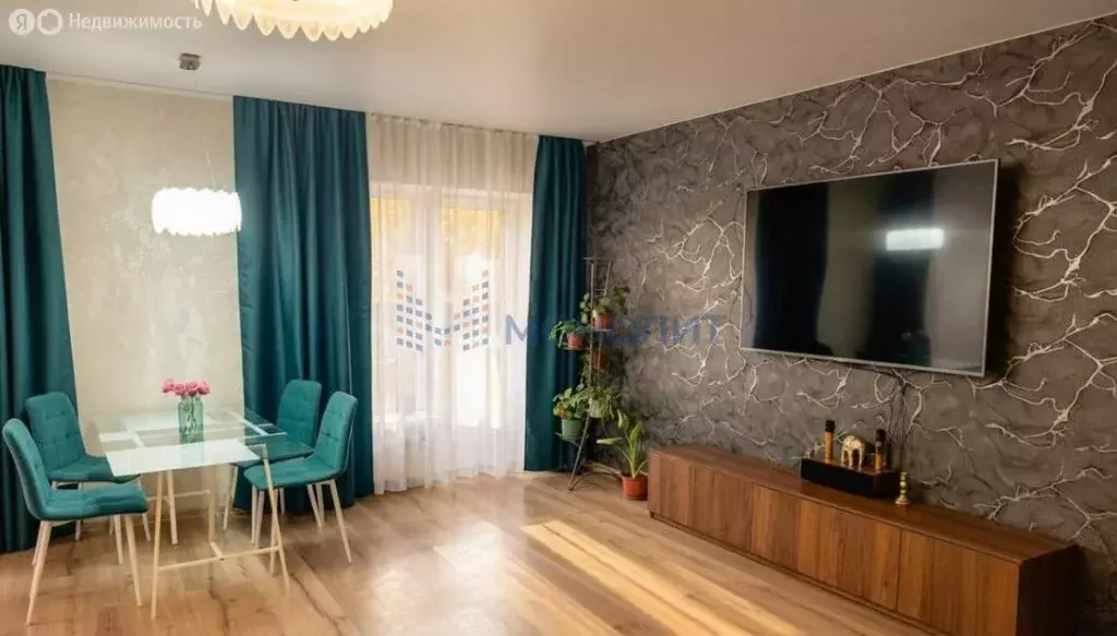 Дом в Афонино, Восточная улица, 407/2 (265 м) - Фото 1