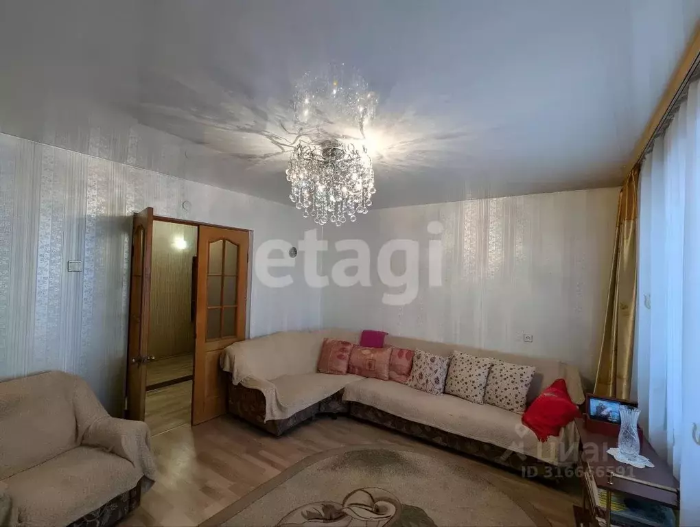 3-к кв. Бурятия, Улан-Удэ Кабанская ул., 8 (62.2 м) - Фото 0