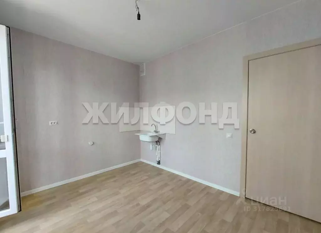2-к кв. Новосибирская область, Новосибирск Спортивная ул., 35 (50.5 м) - Фото 1