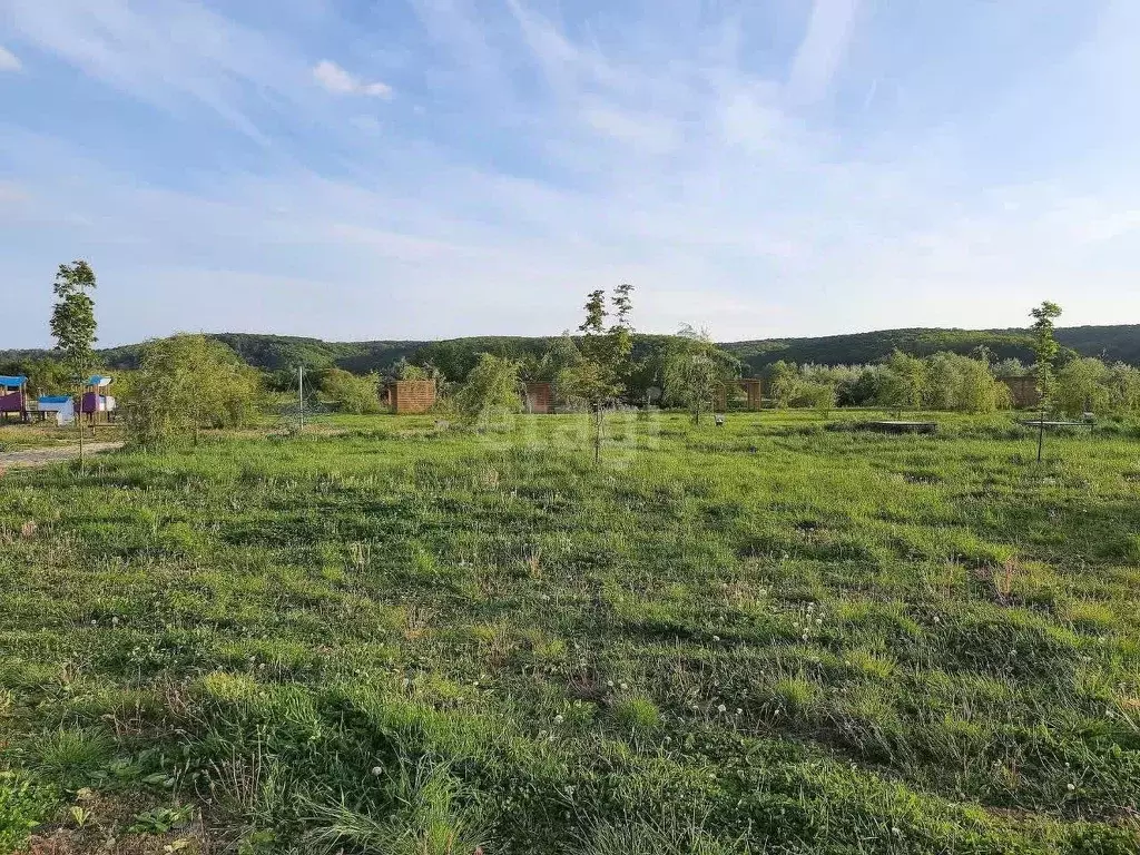 Участок в Белгородская область, Валуйки Яблоновская ул. (11.01 сот.) - Фото 1