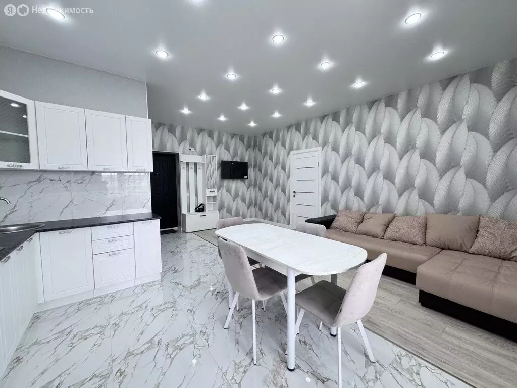 2-комнатная квартира: Горячий Ключ, улица Ярославского, 50 (51 м) - Фото 0