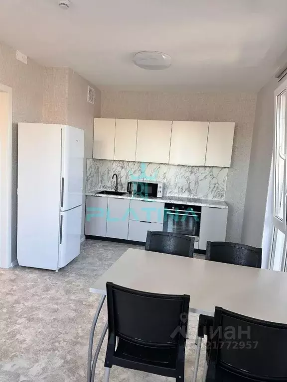 2-к кв. Татарстан, Казань ул. Братьев Батталовых, 27к2 (65.0 м) - Фото 1